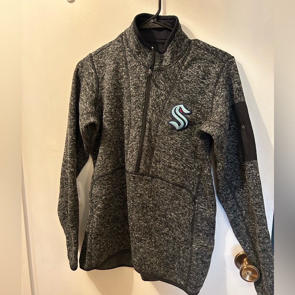 Seattle kraken fleece pullover